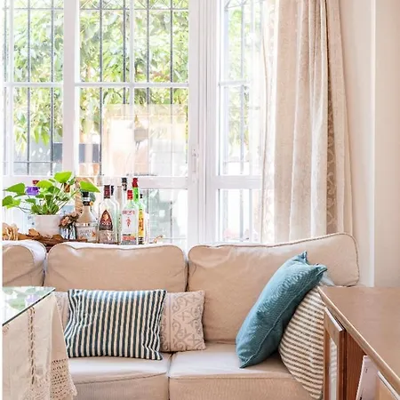 2 La Casa De Marilo Alloggio in famiglia *