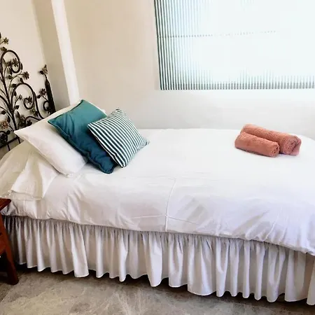 Homestay 2 La Casa De Marilo Tomares
