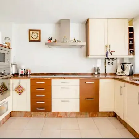2 La Casa De Marilo Homestay Tomares