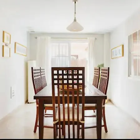 2 La Casa De Marilo Tomares