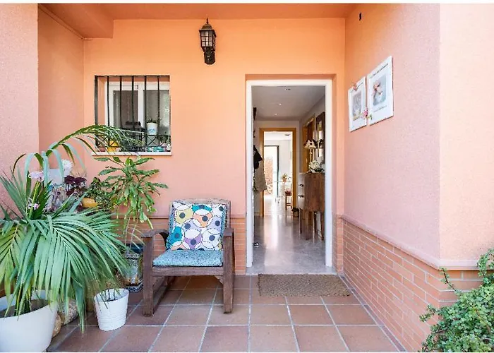 2 La Casa De Marilo Homestay